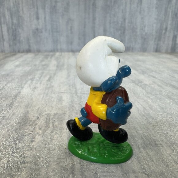 Smurfs 20065 Rugby Smurf Australian Football Vtg Figure Schleich PVC Figurine - Picture 3 of 4